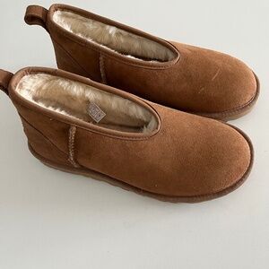 UGG classic micro mini size 8/39 NWOT